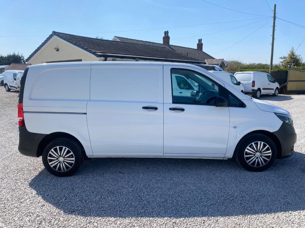 MERCEDES-BENZ VITO