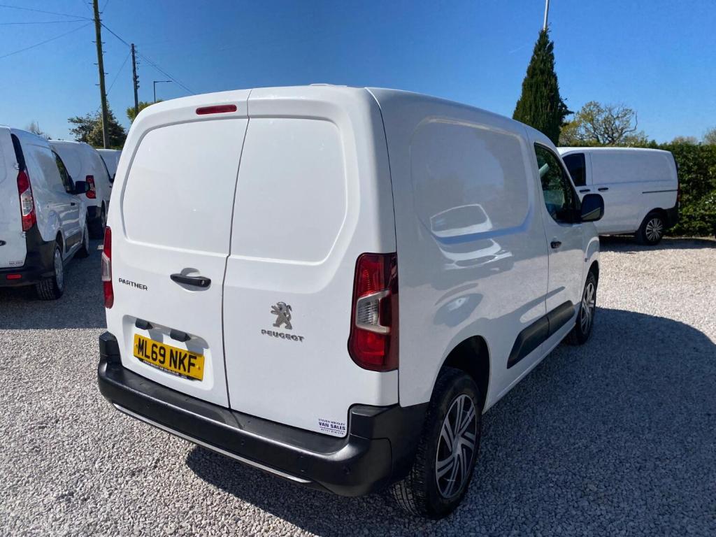PEUGEOT PARTNER