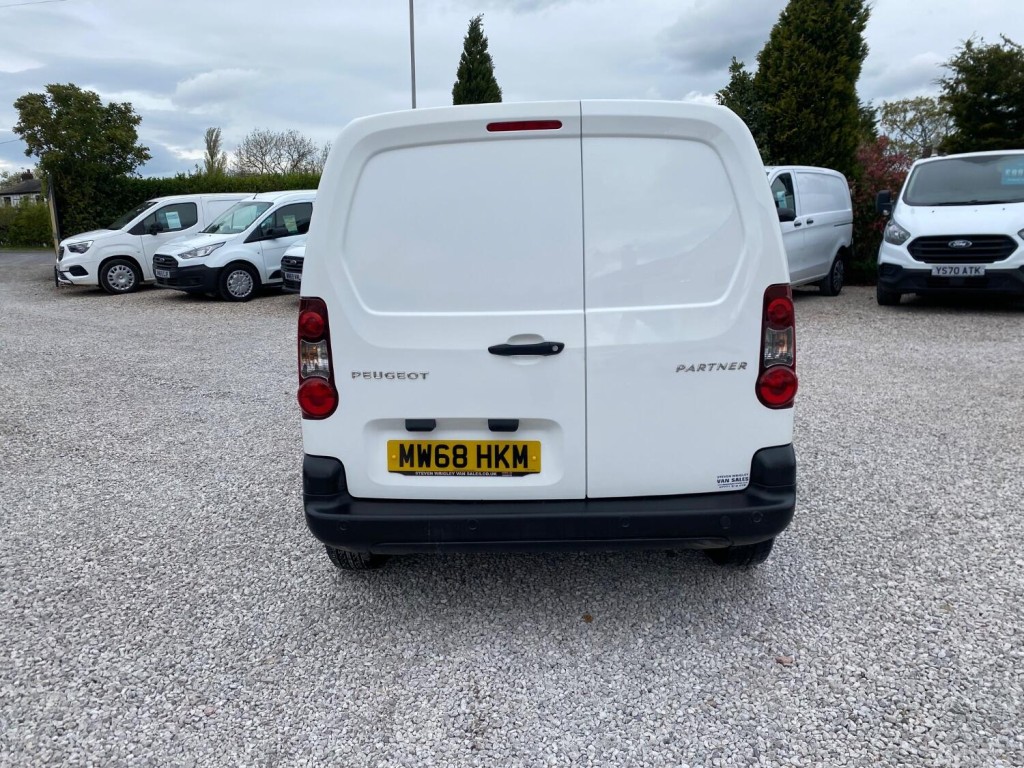 PEUGEOT PARTNER