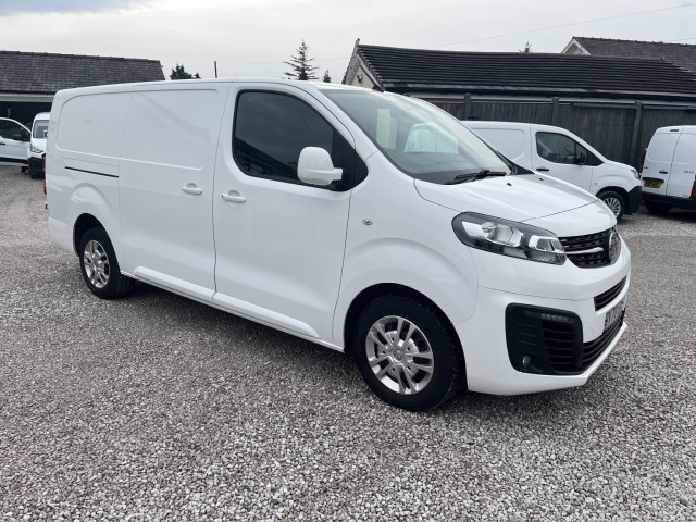VAUXHALL VIVARO