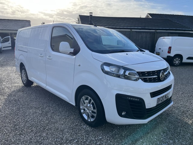 VAUXHALL VIVARO