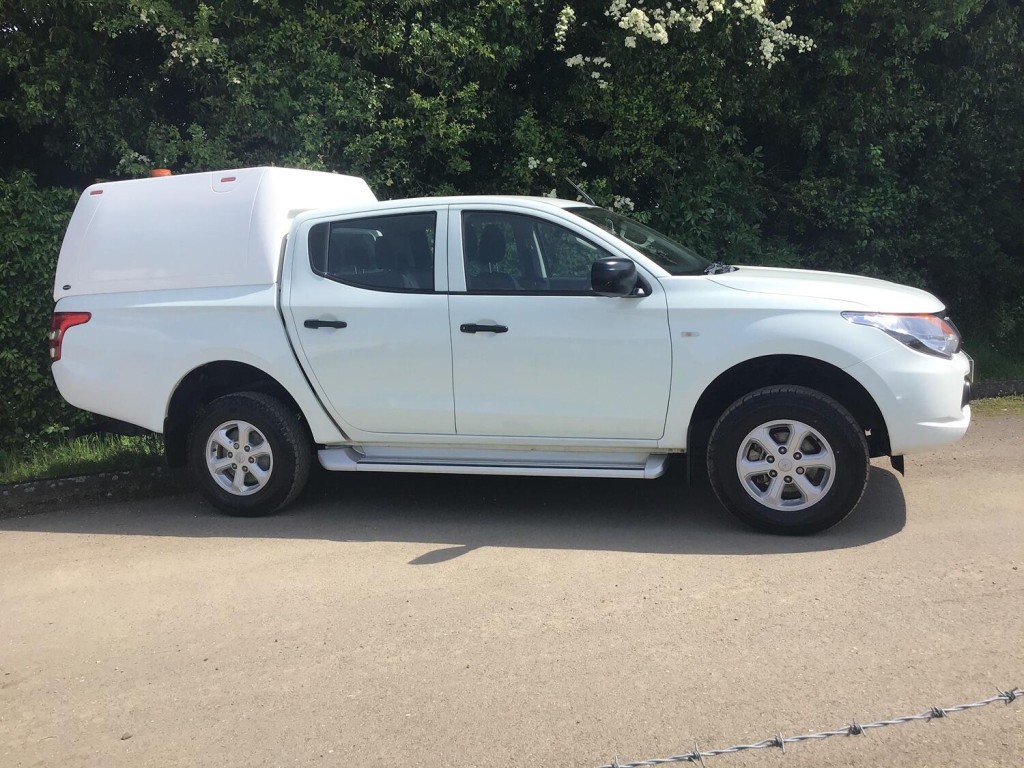 View MITSUBISHI L200 4X4 DI-D DC 4Life Euro 6 ULEZ Compliant