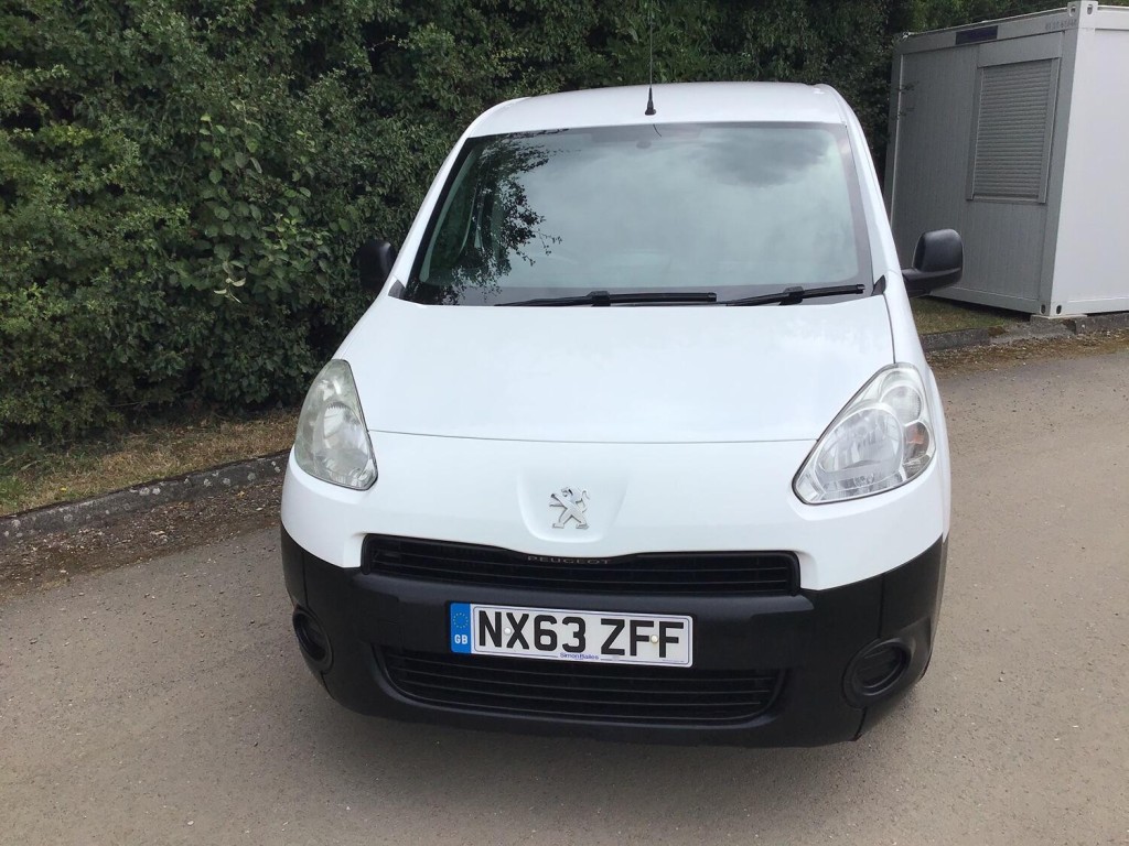 View PEUGEOT PARTNER 1.6 HDi 850 S NO VAT TO PAY!!! FREE DELIVERY, Cam Belt Kit Replaced