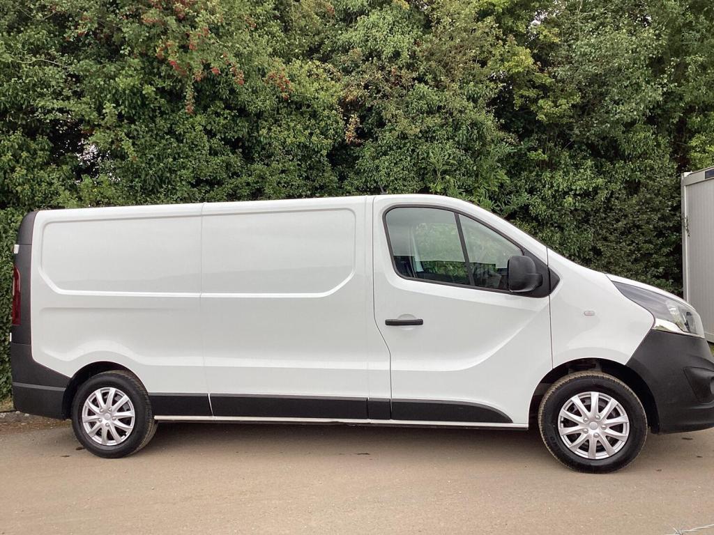 View VAUXHALL VIVARO EURO 6 ULEZ Compliant L2 Long Wheelbase 1.6 CDTi 2900 LOW, LOW Mileage DRIVE AWAY TODAY OR WE CAN DE