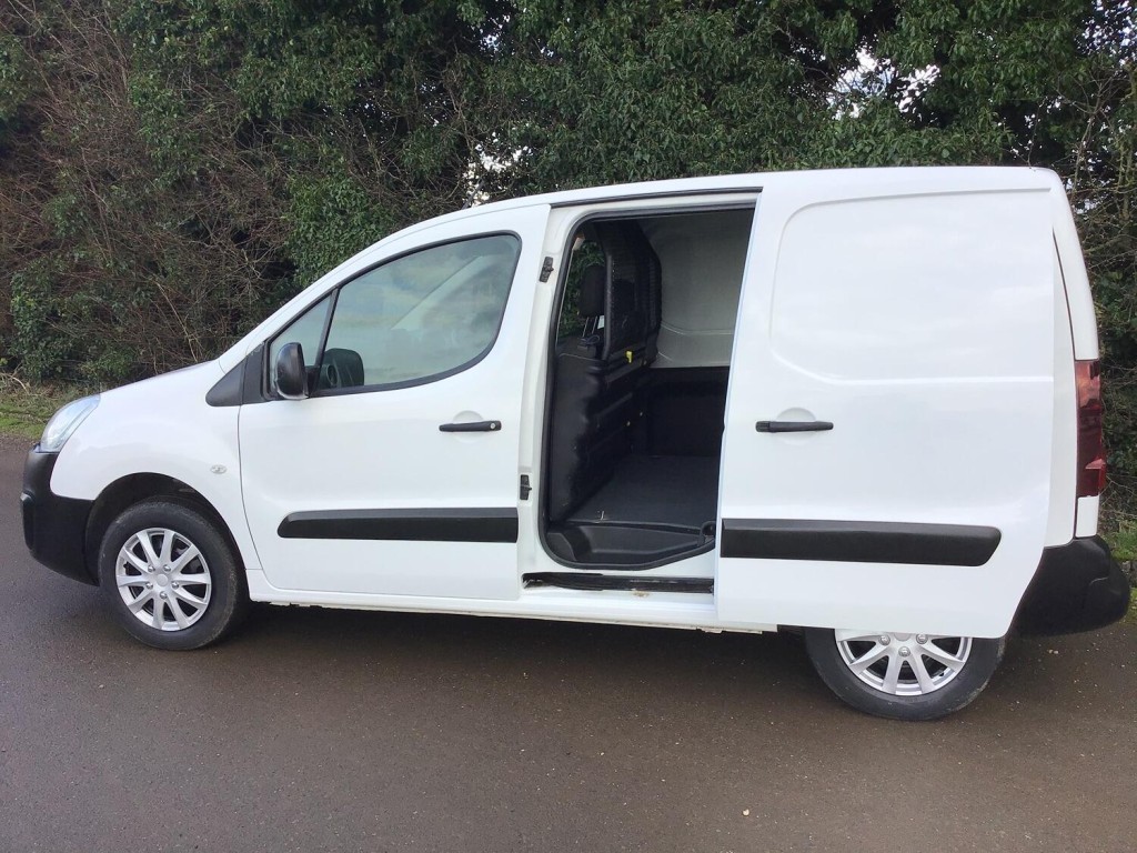 View PEUGEOT PARTNER 1.6 BlueHDi 854 Professional EURO 6 ULEZ Compliant CAM BELT DONE NO VAT