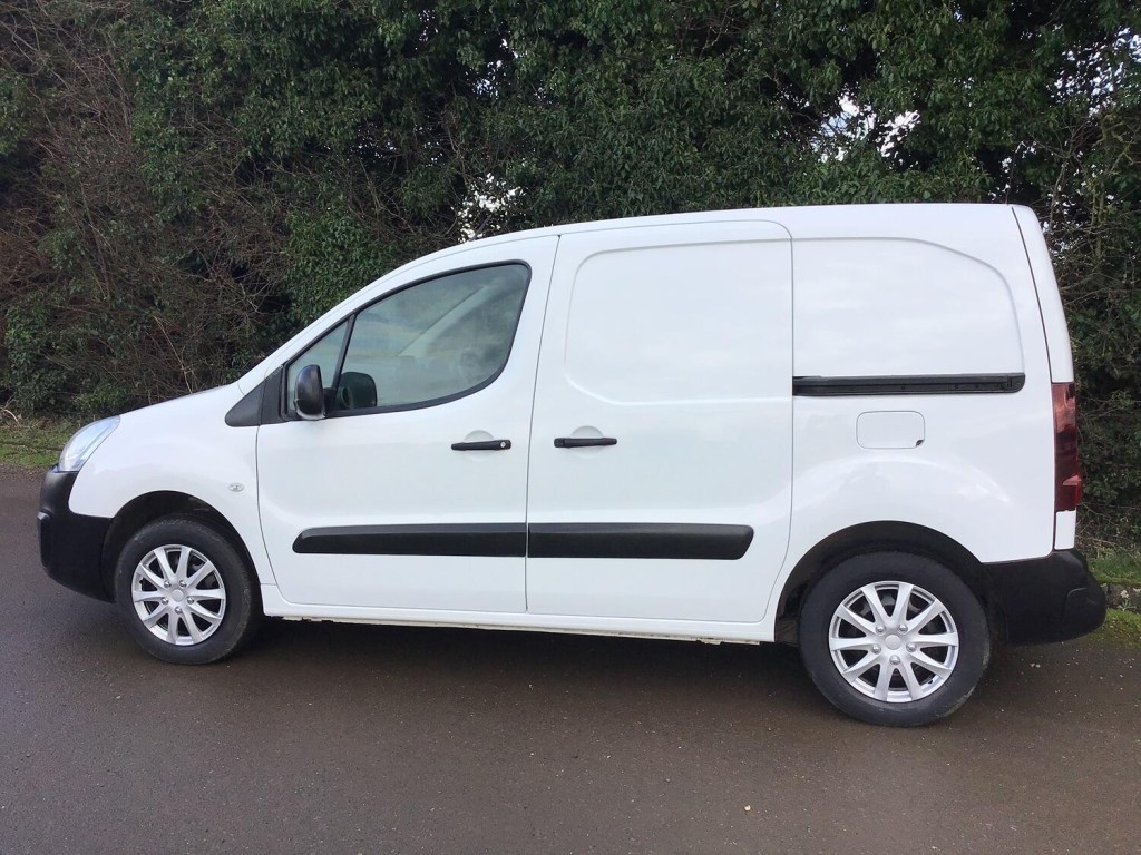 View PEUGEOT PARTNER 1.6 BlueHDi 854 Professional EURO 6 ULEZ Compliant CAM BELT DONE NO VAT