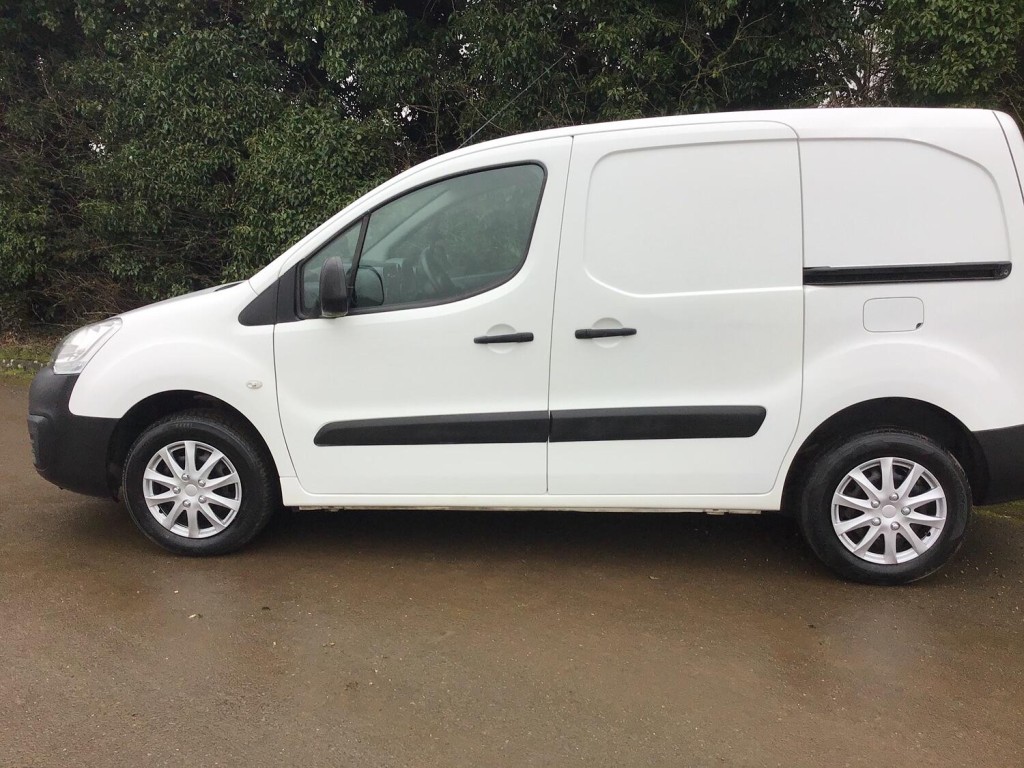 View PEUGEOT PARTNER 1.6 HDi 850 S NO VAT TO PAY!!! 