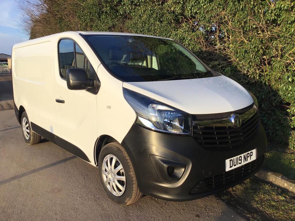 View VAUXHALL VIVARO L1 SWB 1.6 CDTi 2900 EURO 6 ULEZ Compliant LOW MILEAGE 