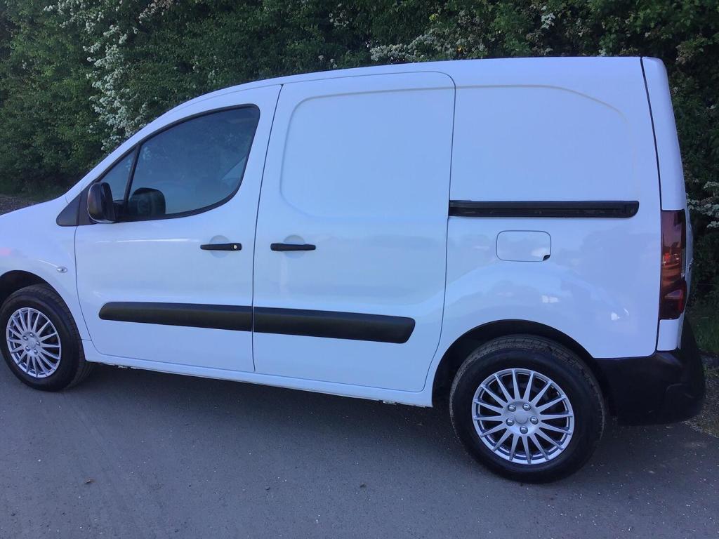 View PEUGEOT PARTNER 1.6 BlueHDi 854 Professional DRIVE AWAY TODAY!!!!!!!