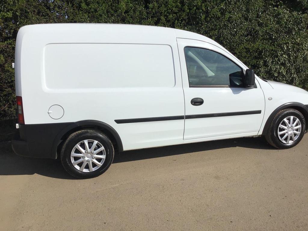 View VAUXHALL COMBO 1.3 CDTi 1700 16v NO VAT TO PAY!!!!!!