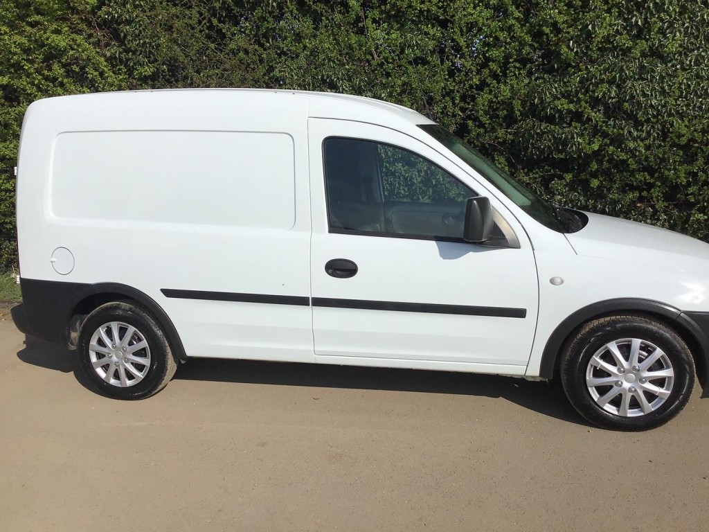 View VAUXHALL COMBO 1.3 CDTi 1700 16v NO VAT TO PAY!!!!!!