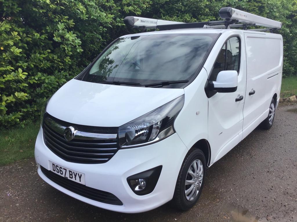 View VAUXHALL VIVARO L2H1 2900 SPORTIVE CDTI EURO 6
