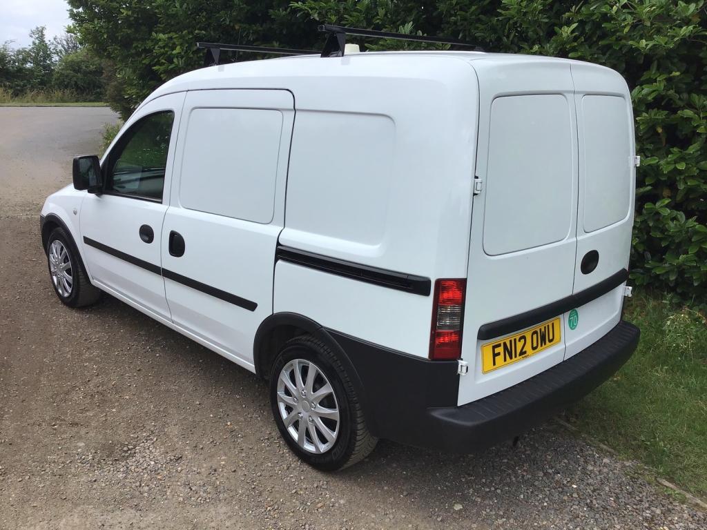 View VAUXHALL COMBO 2000 CDTI