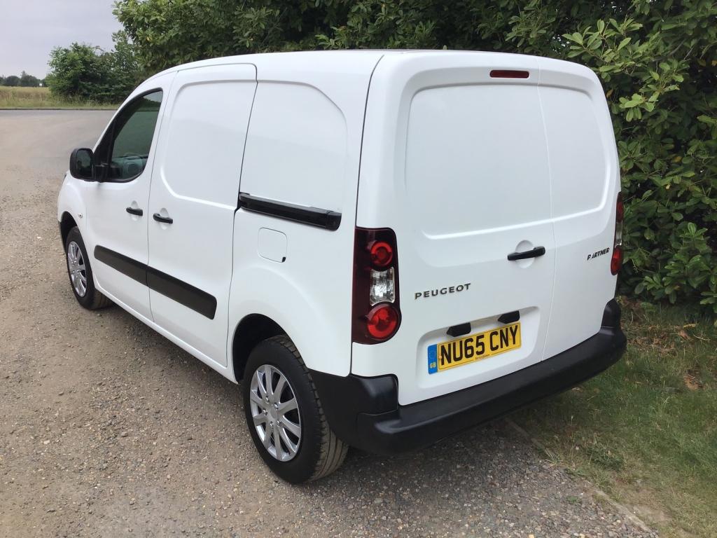 View PEUGEOT PARTNER PEUGEOT PARTNER 1.6 HDI S L1 850 92PS VAN, 1 OWNER, FULL SERVICE HISTORY