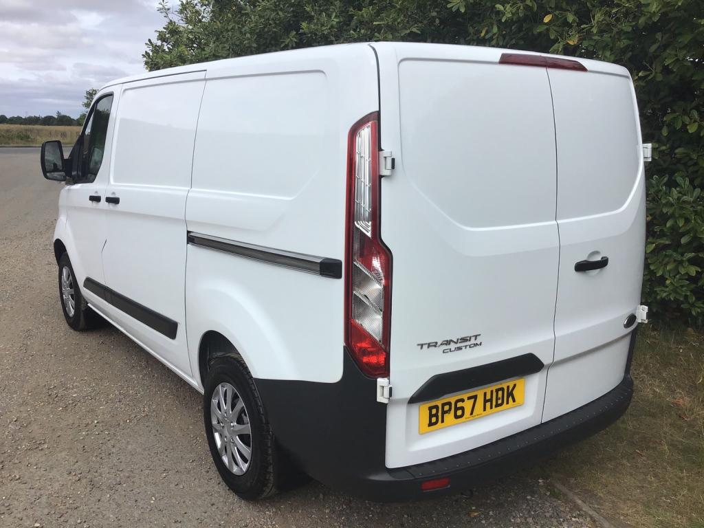 View FORD TRANSIT CUSTOM 2.0 TDCI 290 105PS L1 H1 EURO 6 VAN, 51,000 MILES, ULEZ COMPLIANT
