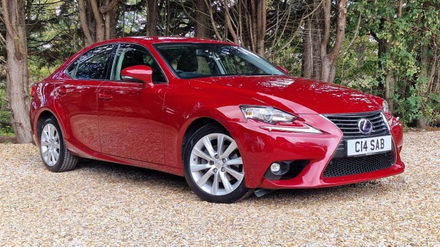 LEXUS IS 2.5 300h Executive Edition (2016/66)