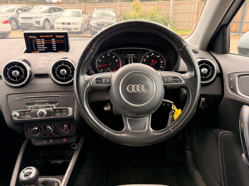 AUDI A1