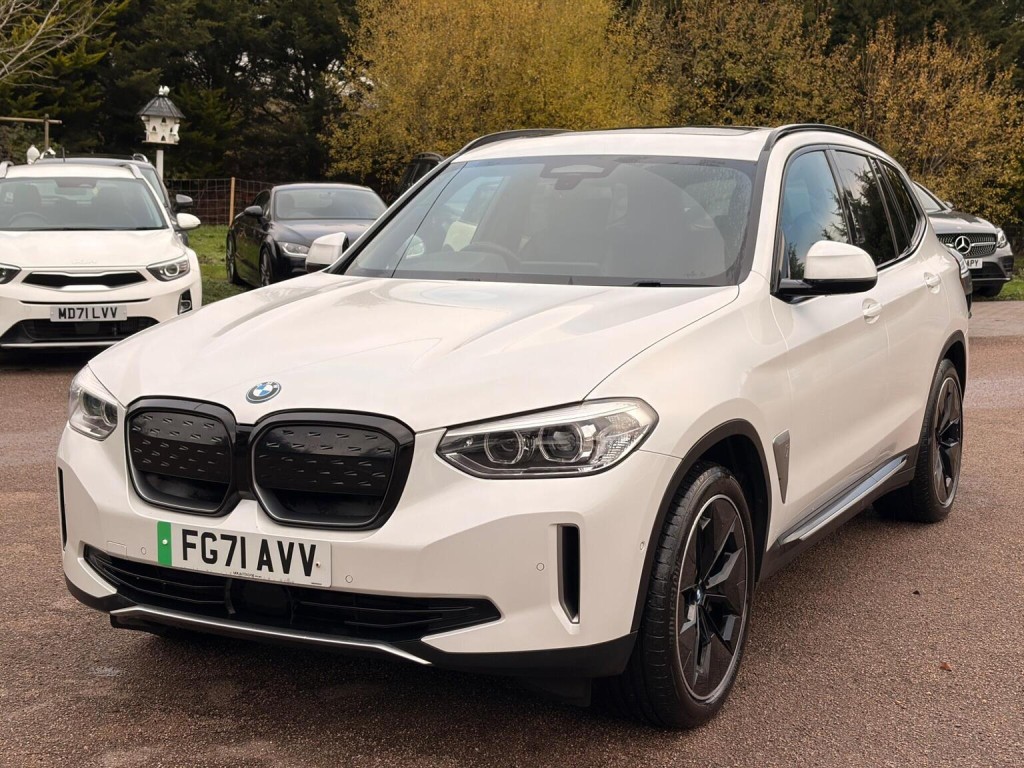 BMW IX3