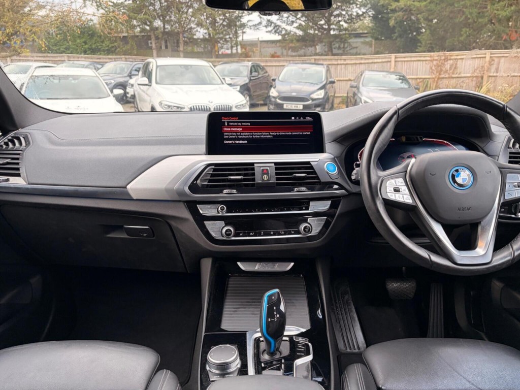 BMW IX3
