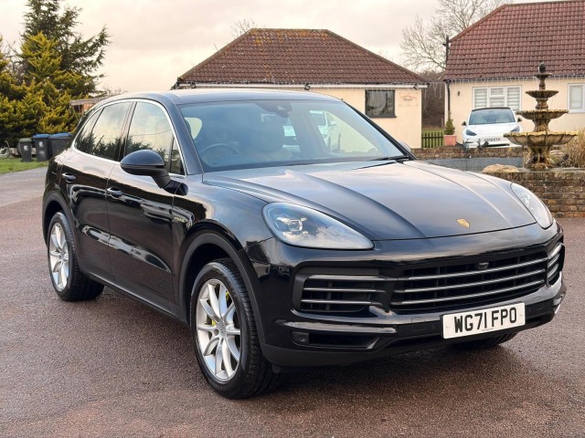 PORSCHE CAYENNE