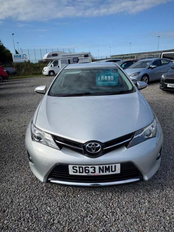 View TOYOTA AURIS 1.6 V-Matic Sport