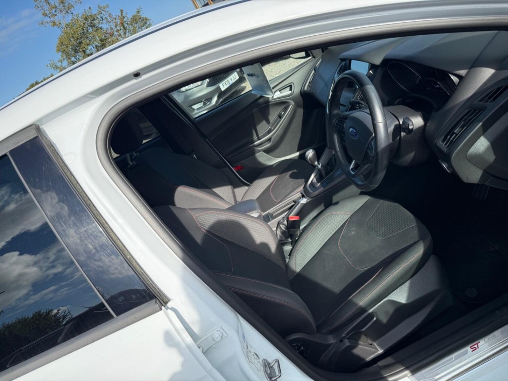 FORD FOCUS 1.0 T EcoBoost ST-Line 2017