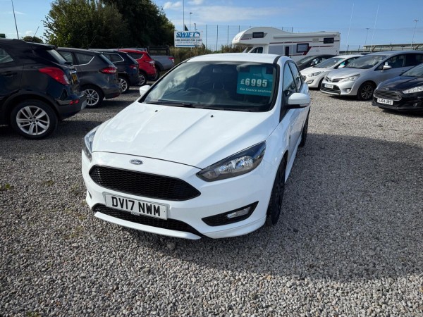 View FORD FOCUS 1.0 T EcoBoost ST-Line