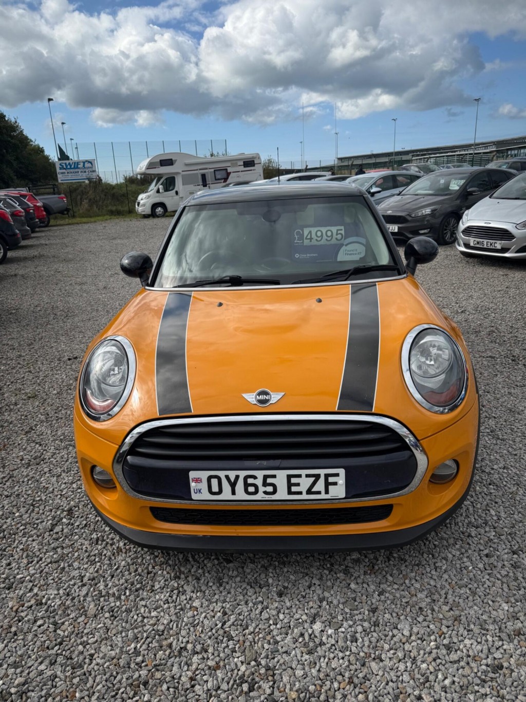 MINI HATCH 1.5 5-Door Hatch Cooper D 2015