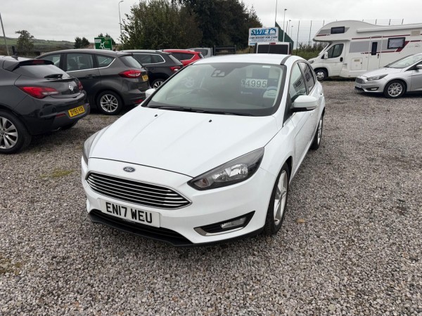 View FORD FOCUS 1.0 T EcoBoost Titanium