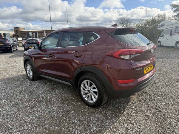 View HYUNDAI TUCSON 1.7 CRDi Blue Drive Premium