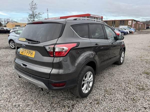 View FORD KUGA 1.5 TDCi Titanium