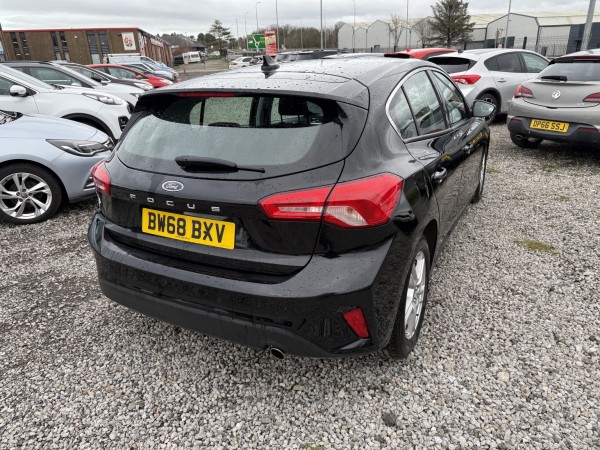 View FORD FOCUS 1.5 EcoBlue Zetec