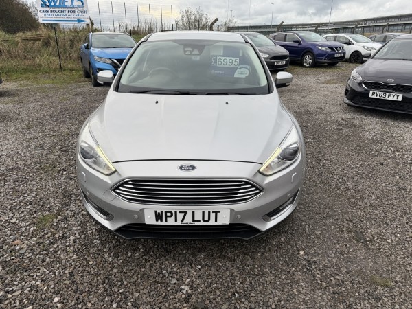 View FORD FOCUS 1.0 T EcoBoost Titanium X