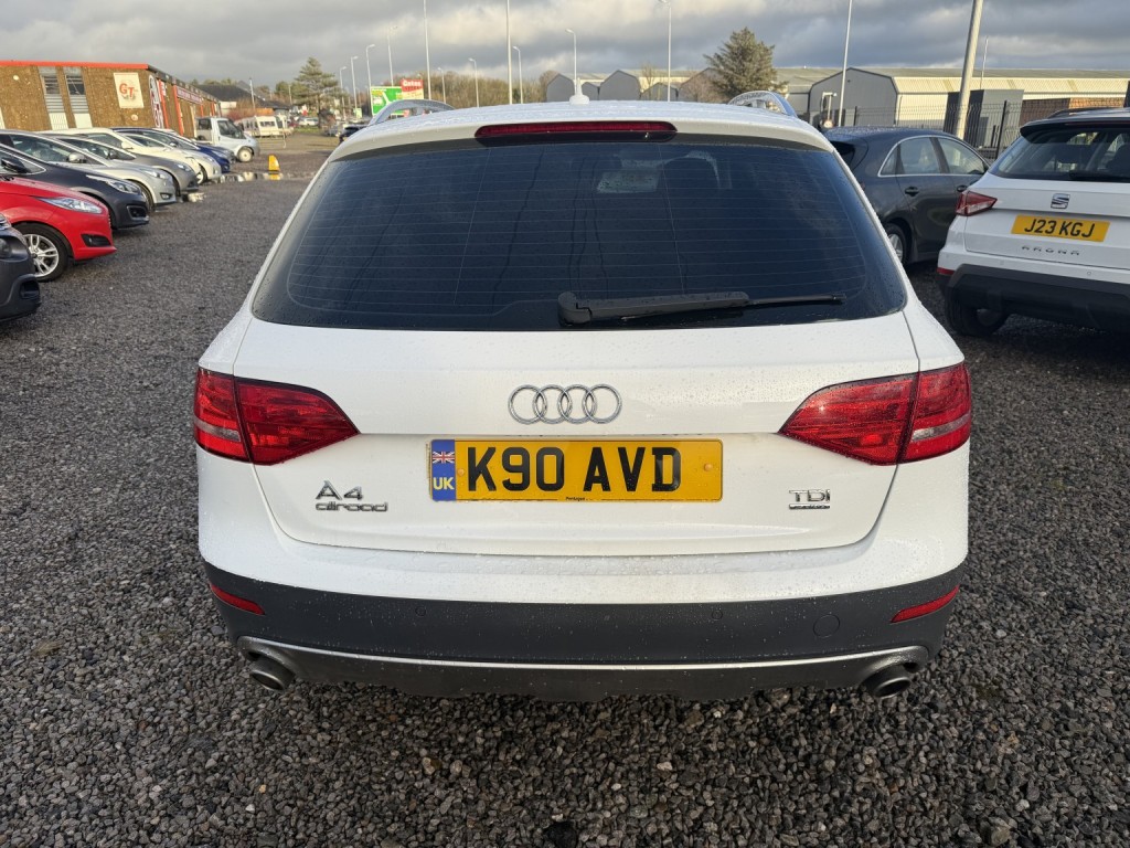 AUDI A4 ALLROAD 3.0 TDI V6 2011