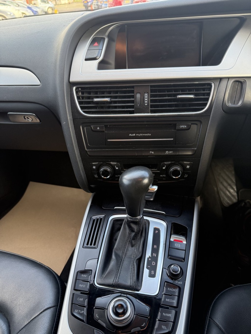 AUDI A4 ALLROAD 3.0 TDI V6 2011