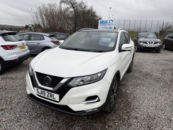 View NISSAN QASHQAI 1.3 DIG-T N-Connecta