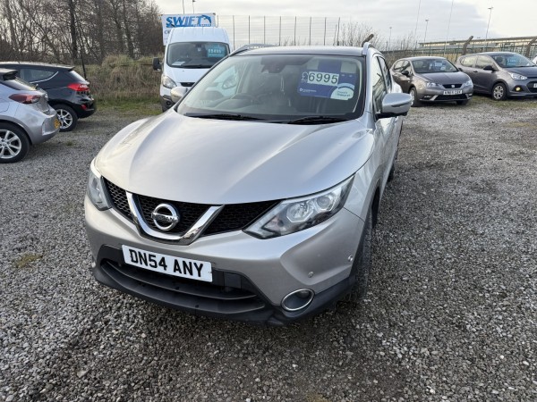View NISSAN QASHQAI 1.5 dCi Tekna