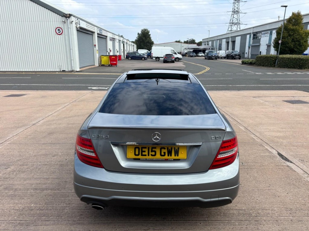 MERCEDES-BENZ C CLASS