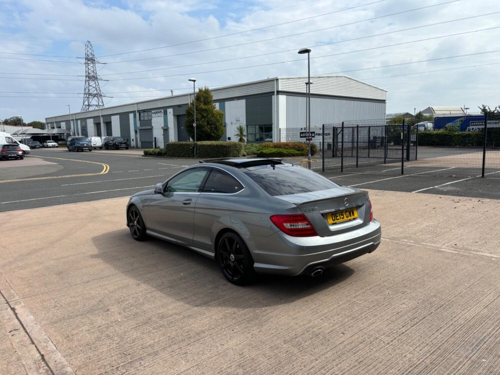 MERCEDES-BENZ C CLASS