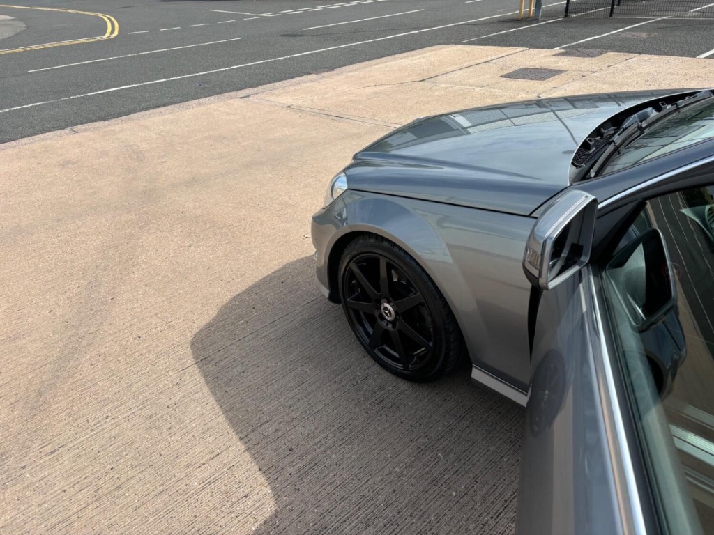 MERCEDES-BENZ C CLASS