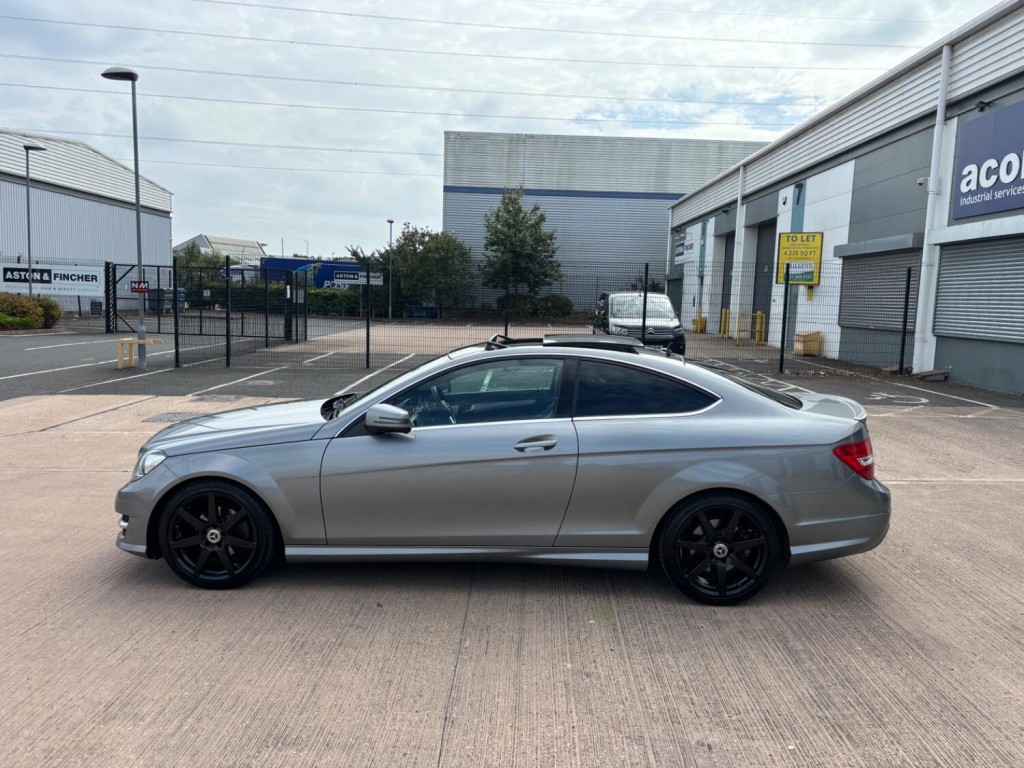 MERCEDES-BENZ C CLASS