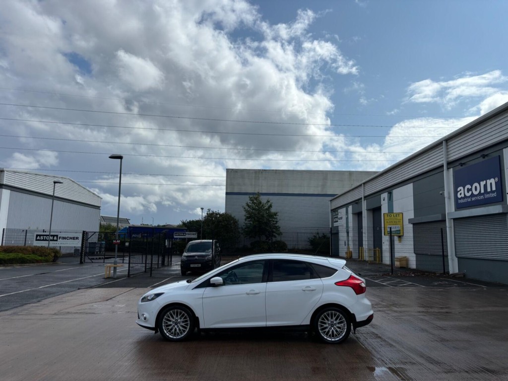 View FORD FOCUS 1.6 TDCi Zetec