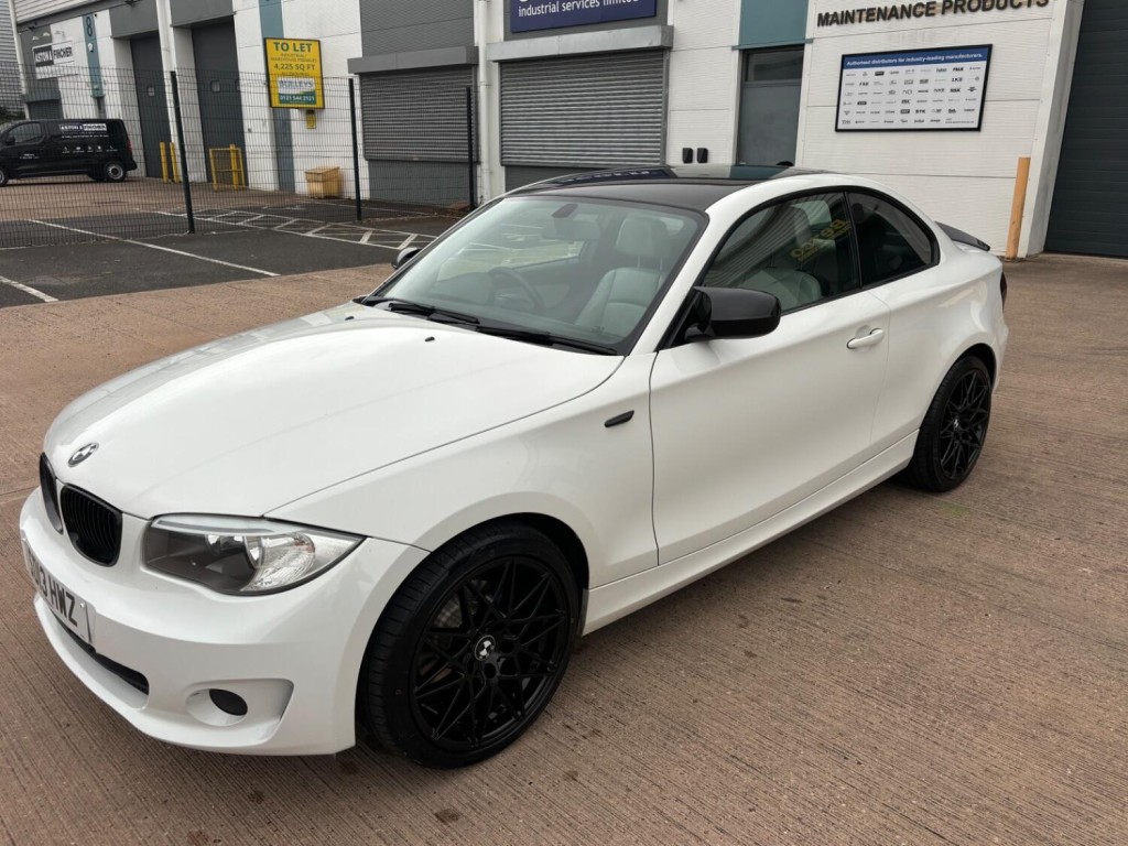 BMW 1 SERIES