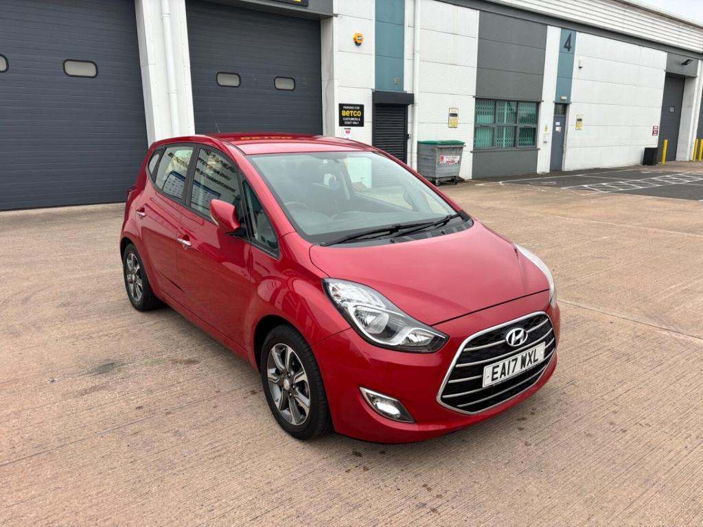 View HYUNDAI IX20 1.6 CRDi Blue Drive SE