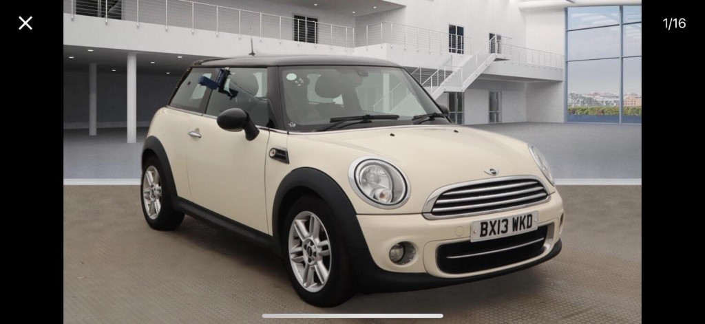 View MINI HATCH 1.6 Cooper D Hatch
