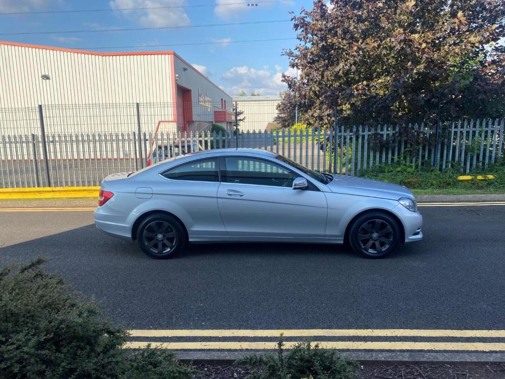 View MERCEDES-BENZ C CLASS 2.1 C220 CDI Executive SE