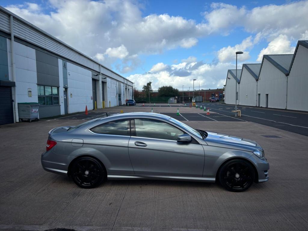 View MERCEDES-BENZ C CLASS 2.1 C220 CDI AMG Sport Edition