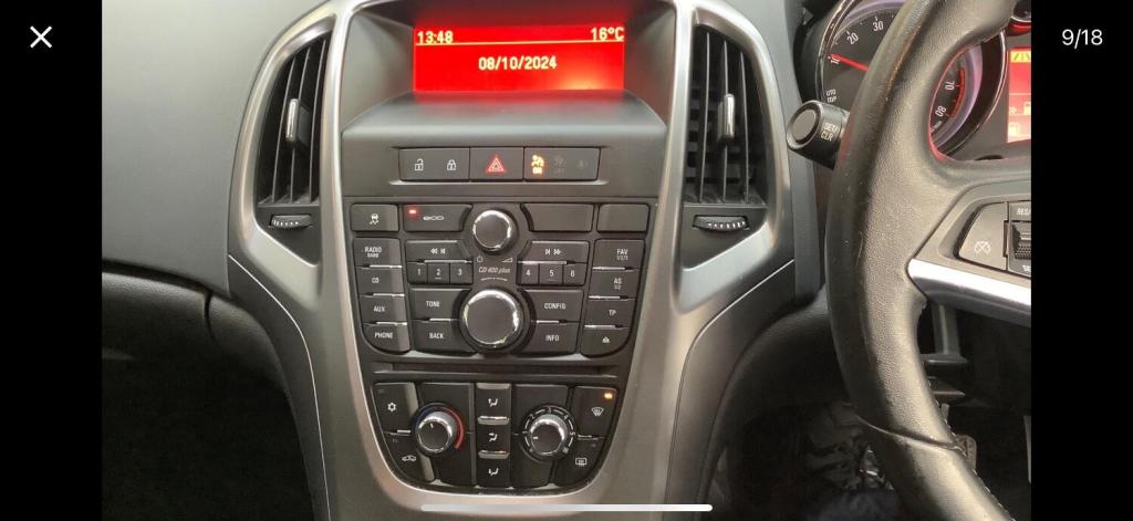 View VAUXHALL ASTRA GTC 1.4 i Turbo Sport