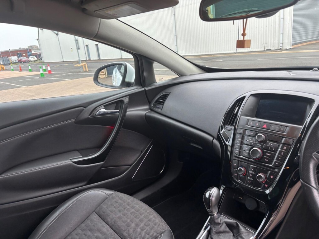 VAUXHALL ASTRA GTC