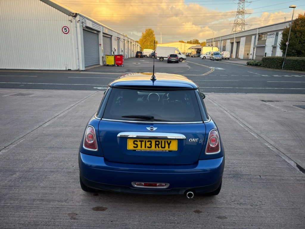 View MINI HATCH 1.6 One D Hatch